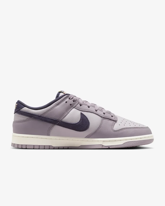 Nike Dunk Low Retro SE-Light Violet Ore/Platinum Violet/Team Gold/Dark Raisin