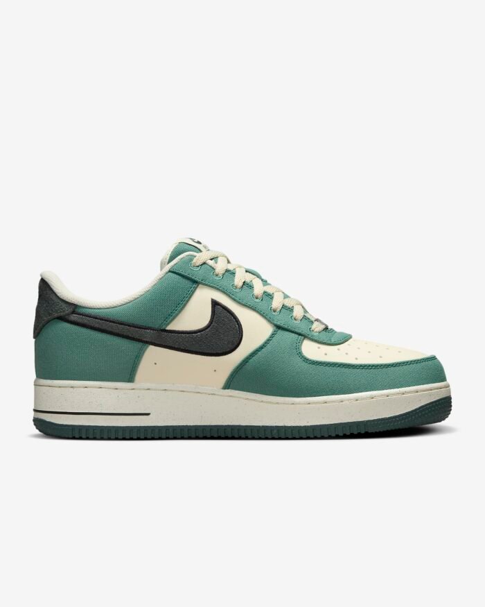 Nike Air Force 1 ’07 LV8 – Coconut Milk/Bicoastal/Black/Vintage Green