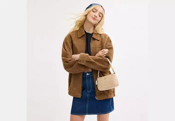 Coach Nolita 19 In Signature Canvas leather/Gold/Pearl