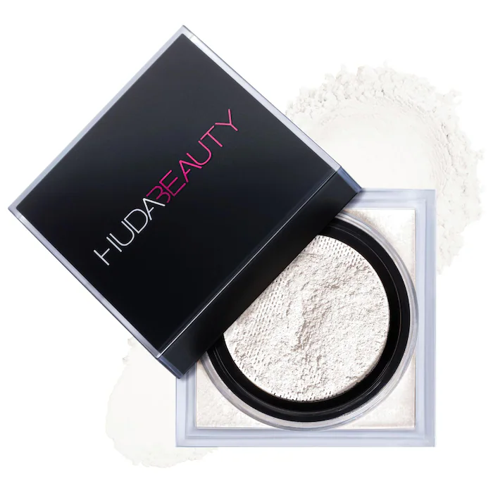 HUDA BEAUTY Easy Bake Blurring Loose Baking & Setting Powder – Sugar Cookie – fair to tan skin tones. neutral undertones for ultra-brightening.