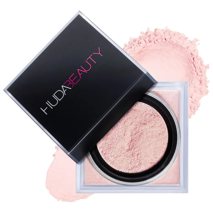 HUDA BEAUTY Easy Bake Blurring Loose Baking & Setting Powder – Cherry Blossom – sheer soft pink. brighten and disguise under-eye darkness