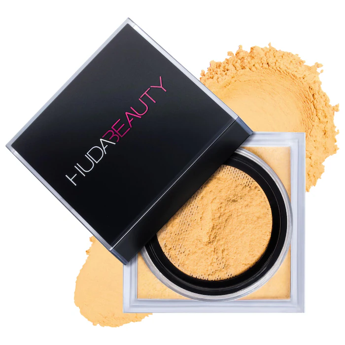 HUDA BEAUTY Easy Bake Blurring Loose Baking & Setting Powder – Kunafa – deep tan and rich skin tones. golden undertones brighten and disguise under-eye darkness.